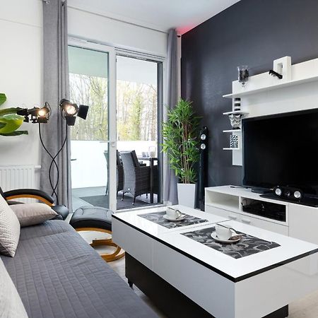 Platinium Apartment By Renters Prestige Rewal Extérieur photo
