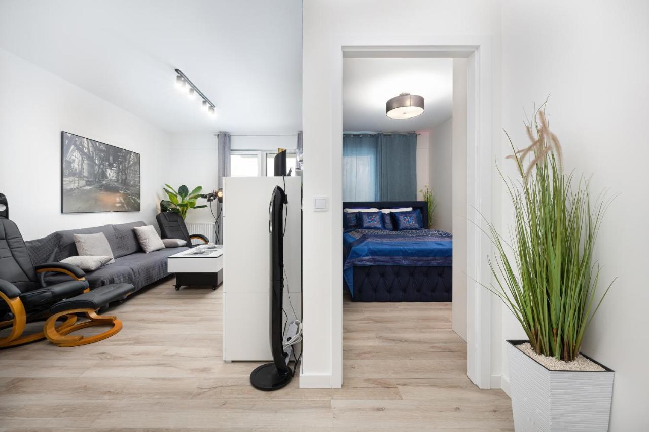 Platinium Apartment By Renters Prestige Rewal Extérieur photo
