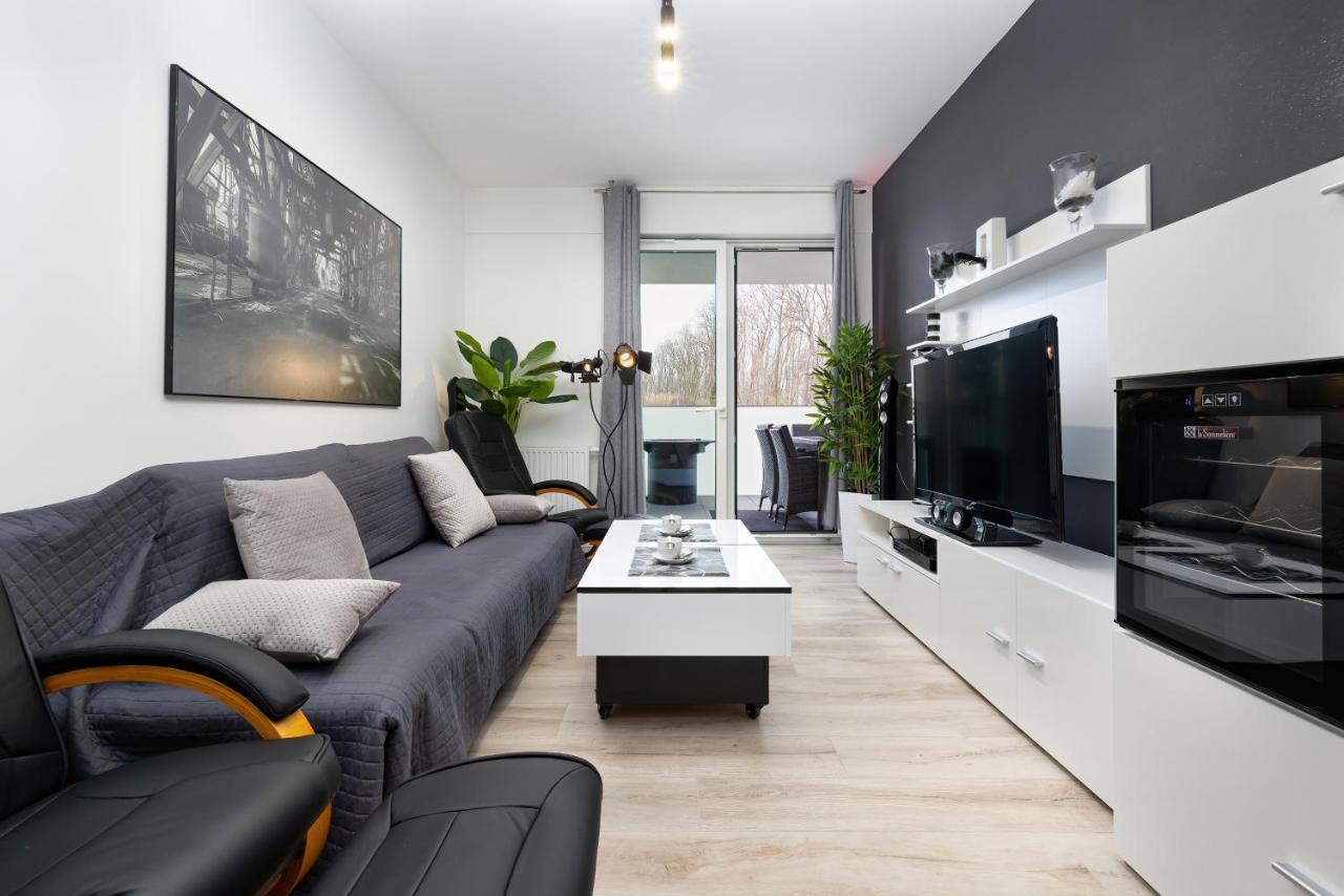 Platinium Apartment By Renters Prestige Rewal Extérieur photo